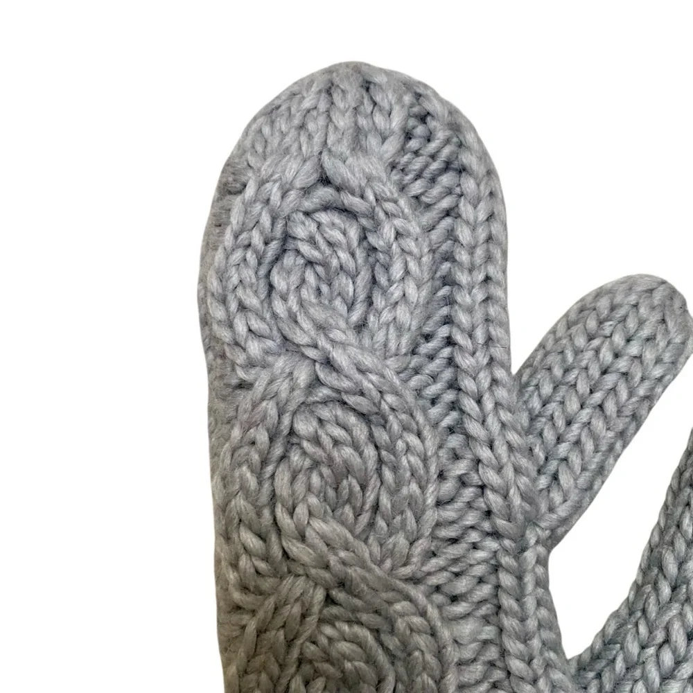 Rella Merino Wool Cable Knit Mittens NWT Gray Fleece Lined One Size